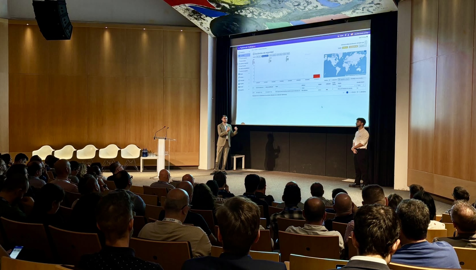 ponencia de Softeng en el IT Security Summit sobre simulaciones de ataque potenciadas por IA